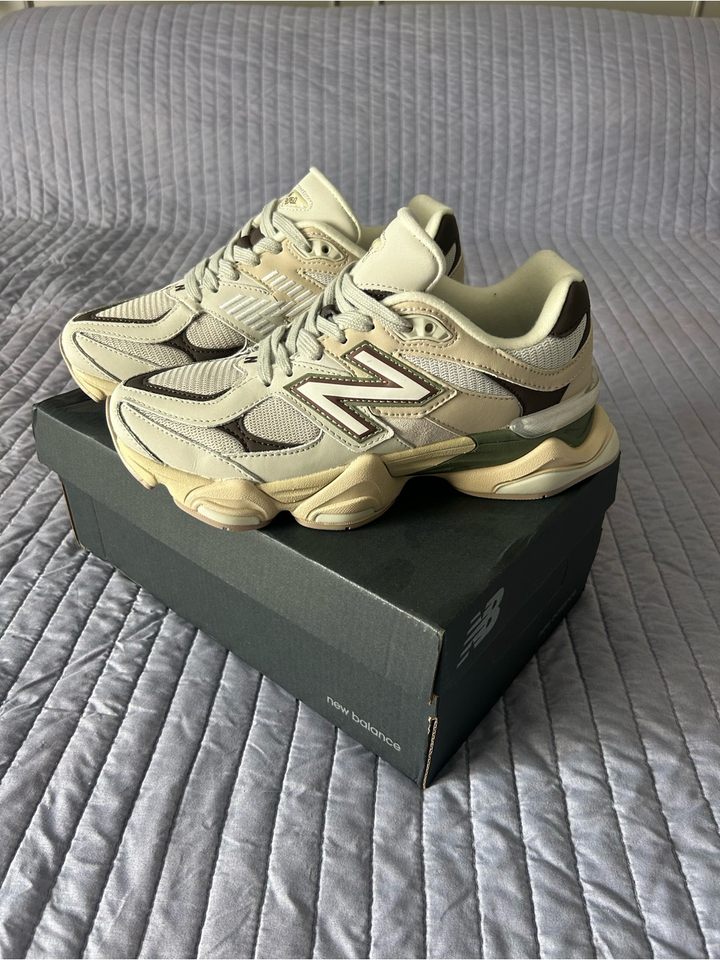 New Balance 9060